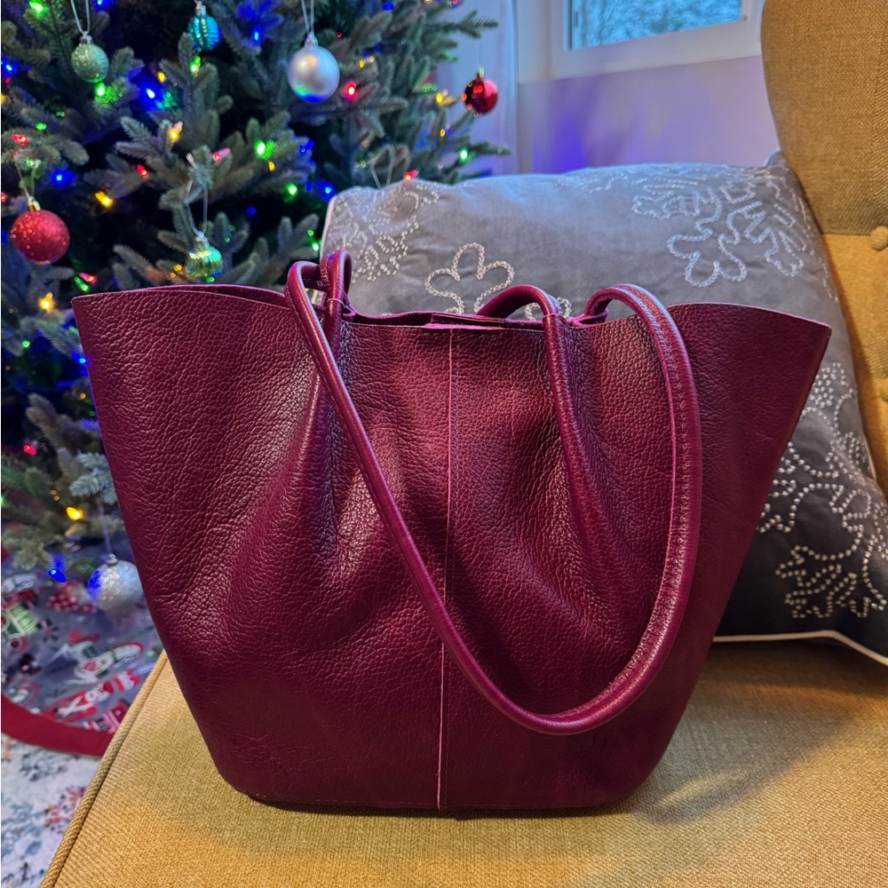 EUC PLG Orchid Large Devan Tote 🩷